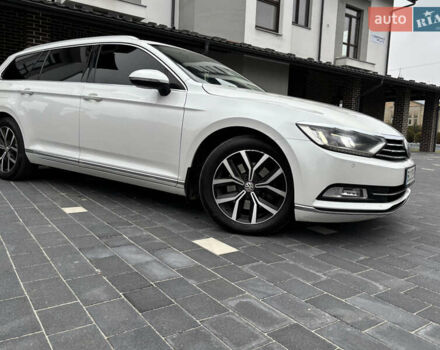 Белый Фольксваген Пассат, объемом двигателя 1.97 л и пробегом 268 тыс. км за 17890 $, фото 3 на Automoto.ua