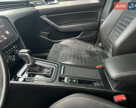 Белый Фольксваген Пассат, объемом двигателя 1.97 л и пробегом 267 тыс. км за 17890 $, фото 56 на Automoto.ua