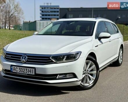 Белый Фольксваген Пассат, объемом двигателя 1.97 л и пробегом 130 тыс. км за 25950 $, фото 1 на Automoto.ua