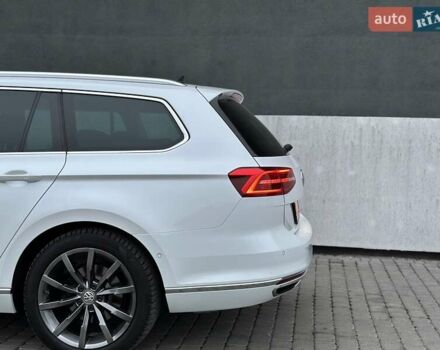 Білий Фольксваген Пассат, об'ємом двигуна 1.97 л та пробігом 239 тис. км за 19500 $, фото 31 на Automoto.ua