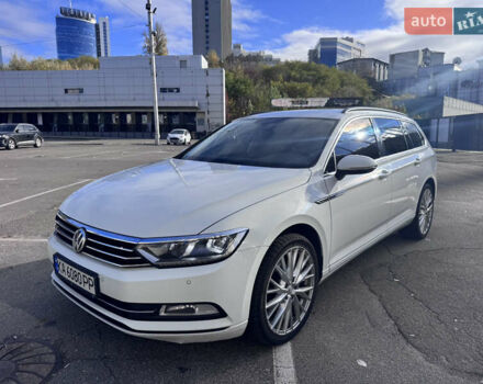Белый Фольксваген Пассат, объемом двигателя 1.97 л и пробегом 275 тыс. км за 16499 $, фото 6 на Automoto.ua