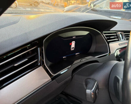 Белый Фольксваген Пассат, объемом двигателя 1.4 л и пробегом 200 тыс. км за 19000 $, фото 10 на Automoto.ua