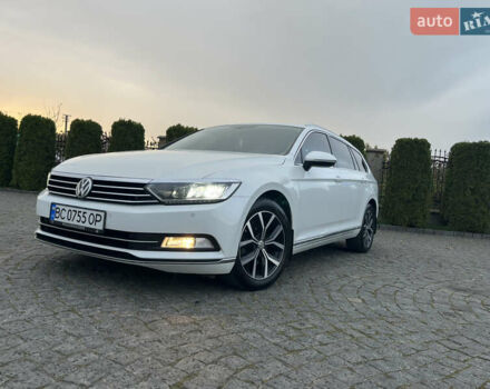 Белый Фольксваген Пассат, объемом двигателя 1.97 л и пробегом 267 тыс. км за 17890 $, фото 2 на Automoto.ua