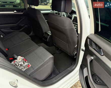 Белый Фольксваген Пассат, объемом двигателя 1.97 л и пробегом 188 тыс. км за 17550 $, фото 27 на Automoto.ua