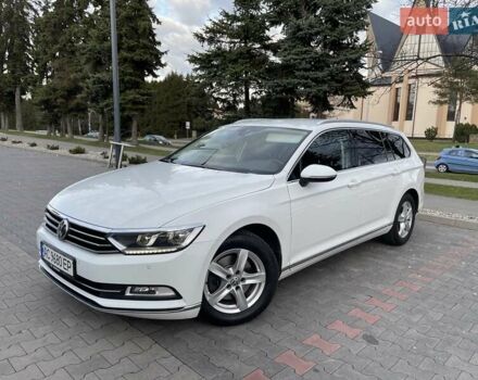 Білий Фольксваген Пассат, об'ємом двигуна 2 л та пробігом 181 тис. км за 18950 $, фото 2 на Automoto.ua