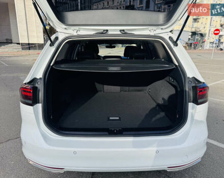 Белый Фольксваген Пассат, объемом двигателя 1.97 л и пробегом 275 тыс. км за 16499 $, фото 28 на Automoto.ua