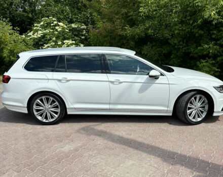 Белый Фольксваген Пассат, объемом двигателя 2 л и пробегом 212 тыс. км за 19500 $, фото 49 на Automoto.ua