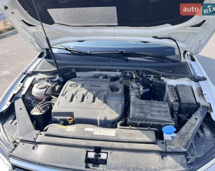 Белый Фольксваген Пассат, объемом двигателя 2 л и пробегом 205 тыс. км за 22200 $, фото 14 на Automoto.ua