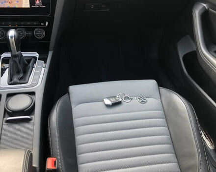 Белый Фольксваген Пассат, объемом двигателя 2 л и пробегом 212 тыс. км за 19500 $, фото 36 на Automoto.ua