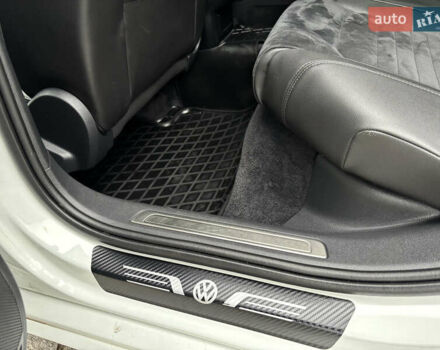Белый Фольксваген Пассат, объемом двигателя 1.97 л и пробегом 268 тыс. км за 17890 $, фото 54 на Automoto.ua
