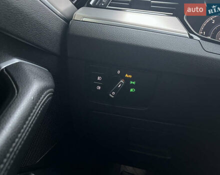 Белый Фольксваген Пассат, объемом двигателя 1.97 л и пробегом 267 тыс. км за 17890 $, фото 89 на Automoto.ua