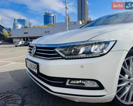 Белый Фольксваген Пассат, объемом двигателя 1.97 л и пробегом 275 тыс. км за 16499 $, фото 5 на Automoto.ua