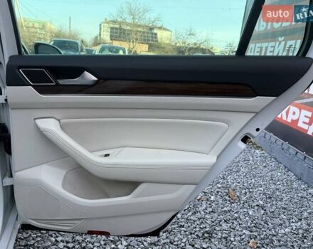 Белый Фольксваген Пассат, объемом двигателя 1.97 л и пробегом 235 тыс. км за 17500 $, фото 16 на Automoto.ua