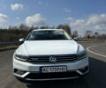 Белый Фольксваген Пассат, объемом двигателя 2 л и пробегом 205 тыс. км за 22200 $, фото 1 на Automoto.ua