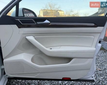 Белый Фольксваген Пассат, объемом двигателя 1.97 л и пробегом 235 тыс. км за 17500 $, фото 13 на Automoto.ua