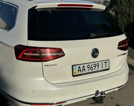 Белый Фольксваген Пассат, объемом двигателя 2 л и пробегом 223 тыс. км за 21500 $, фото 5 на Automoto.ua