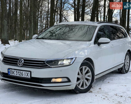 Білий Фольксваген Пассат, об'ємом двигуна 1.97 л та пробігом 229 тис. км за 12500 $, фото 1 на Automoto.ua