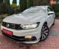 Белый Фольксваген Пассат, объемом двигателя 2 л и пробегом 240 тыс. км за 17200 $, фото 1 на Automoto.ua