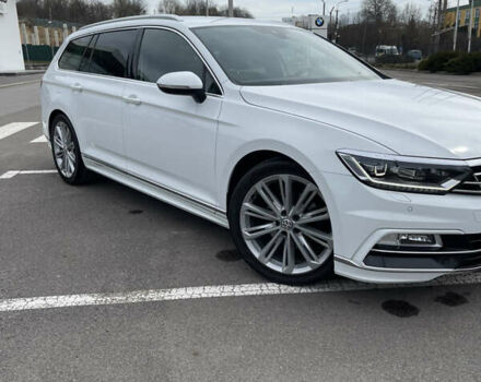 Белый Фольксваген Пассат, объемом двигателя 2 л и пробегом 212 тыс. км за 19500 $, фото 18 на Automoto.ua