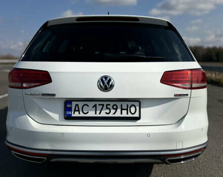Белый Фольксваген Пассат, объемом двигателя 2 л и пробегом 205 тыс. км за 22200 $, фото 9 на Automoto.ua