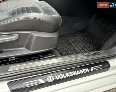 Белый Фольксваген Пассат, объемом двигателя 1.97 л и пробегом 268 тыс. км за 17890 $, фото 62 на Automoto.ua
