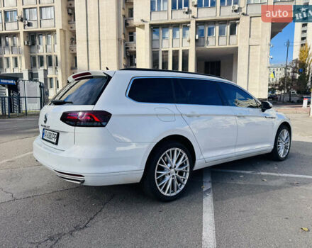 Белый Фольксваген Пассат, объемом двигателя 1.97 л и пробегом 275 тыс. км за 16499 $, фото 20 на Automoto.ua
