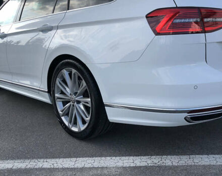 Белый Фольксваген Пассат, объемом двигателя 2 л и пробегом 212 тыс. км за 19500 $, фото 30 на Automoto.ua