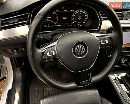 Белый Фольксваген Пассат, объемом двигателя 1.97 л и пробегом 137 тыс. км за 21000 $, фото 16 на Automoto.ua