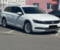 Білий Фольксваген Пассат, об'ємом двигуна 2 л та пробігом 240 тис. км за 17900 $, фото 1 на Automoto.ua