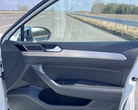 Белый Фольксваген Пассат, объемом двигателя 2 л и пробегом 205 тыс. км за 22200 $, фото 35 на Automoto.ua