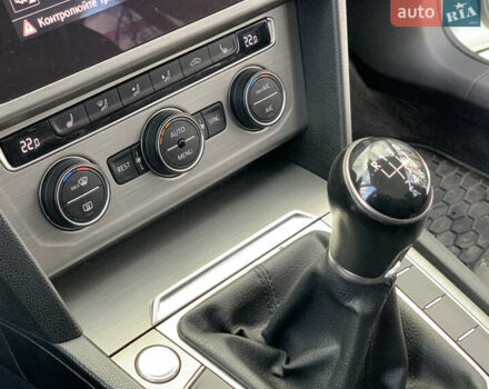 Білий Фольксваген Пассат, об'ємом двигуна 1.97 л та пробігом 229 тис. км за 12500 $, фото 16 на Automoto.ua