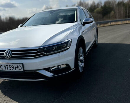 Белый Фольксваген Пассат, объемом двигателя 2 л и пробегом 205 тыс. км за 22200 $, фото 3 на Automoto.ua