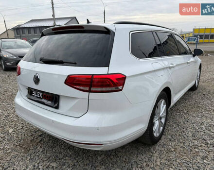 Белый Фольксваген Пассат, объемом двигателя 1.97 л и пробегом 188 тыс. км за 17550 $, фото 2 на Automoto.ua