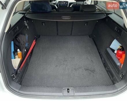 Білий Фольксваген Пассат, об'ємом двигуна 2 л та пробігом 181 тис. км за 18950 $, фото 30 на Automoto.ua