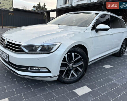 Белый Фольксваген Пассат, объемом двигателя 1.97 л и пробегом 269 тыс. км за 17890 $, фото 6 на Automoto.ua