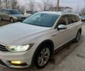 Белый Фольксваген Пассат, объемом двигателя 1.97 л и пробегом 232 тыс. км за 23000 $, фото 2 на Automoto.ua