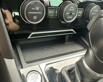 Белый Фольксваген Пассат, объемом двигателя 1.97 л и пробегом 180 тыс. км за 20500 $, фото 6 на Automoto.ua