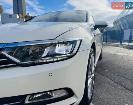 Белый Фольксваген Пассат, объемом двигателя 1.97 л и пробегом 275 тыс. км за 16499 $, фото 17 на Automoto.ua