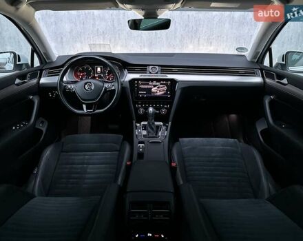 Білий Фольксваген Пассат, об'ємом двигуна 1.97 л та пробігом 239 тис. км за 19500 $, фото 3 на Automoto.ua