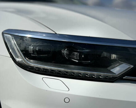 Белый Фольксваген Пассат, объемом двигателя 2 л и пробегом 205 тыс. км за 22200 $, фото 8 на Automoto.ua