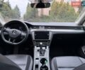 Белый Фольксваген Пассат, объемом двигателя 2 л и пробегом 240 тыс. км за 12500 $, фото 16 на Automoto.ua