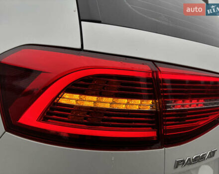 Белый Фольксваген Пассат, объемом двигателя 1.97 л и пробегом 268 тыс. км за 17890 $, фото 31 на Automoto.ua