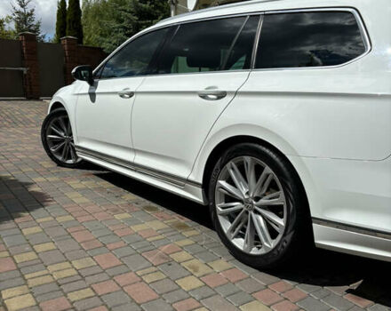 Белый Фольксваген Пассат, объемом двигателя 2 л и пробегом 212 тыс. км за 19500 $, фото 69 на Automoto.ua