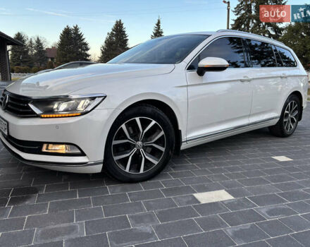 Белый Фольксваген Пассат, объемом двигателя 1.97 л и пробегом 269 тыс. км за 17890 $, фото 49 на Automoto.ua