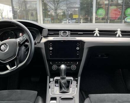 Білий Фольксваген Пассат, об'ємом двигуна 2 л та пробігом 181 тис. км за 18950 $, фото 13 на Automoto.ua