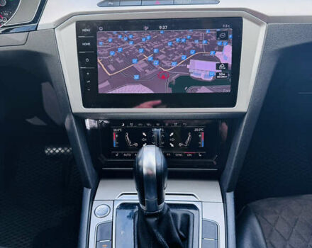 Белый Фольксваген Пассат, объемом двигателя 1.97 л и пробегом 275 тыс. км за 16499 $, фото 36 на Automoto.ua