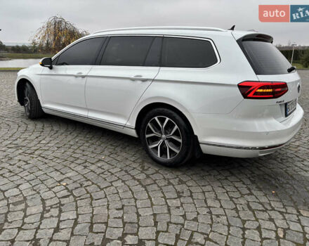 Белый Фольксваген Пассат, объемом двигателя 1.97 л и пробегом 268 тыс. км за 17890 $, фото 24 на Automoto.ua
