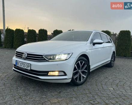 Белый Фольксваген Пассат, объемом двигателя 1.97 л и пробегом 267 тыс. км за 17890 $, фото 6 на Automoto.ua
