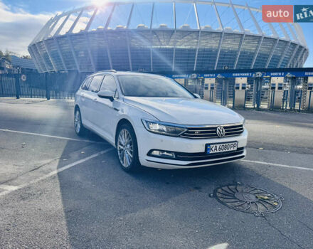 Белый Фольксваген Пассат, объемом двигателя 1.97 л и пробегом 275 тыс. км за 16499 $, фото 10 на Automoto.ua