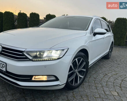 Белый Фольксваген Пассат, объемом двигателя 1.97 л и пробегом 267 тыс. км за 17890 $, фото 12 на Automoto.ua